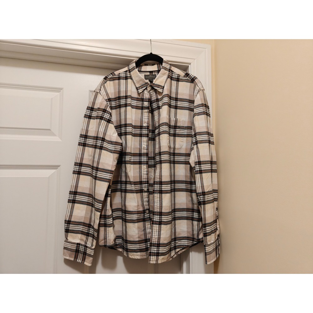 LL Bean Signature Slim Fit Plaid Button Down Shirt Mens Large Cream Tan 300556